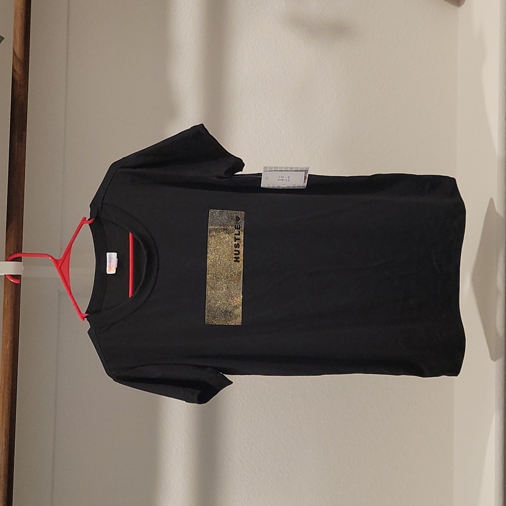 Hustle Liv Tee